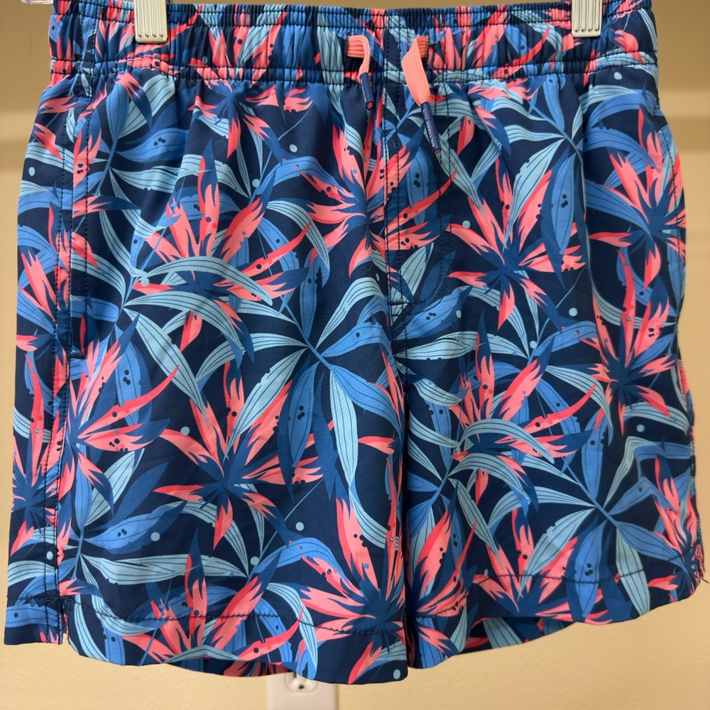 Southern Tide Tropical Blooms swim shorts boys size Medium 8/10